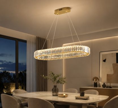 Lustre Ovale en Cristal – Élégance Dorée Moderne