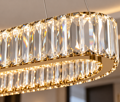 Lustre Ovale en Cristal – Élégance Dorée Moderne