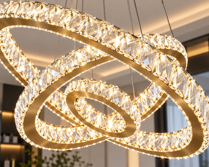 Lustre LED Prestige en Cristal – Anneaux Dorés Inox